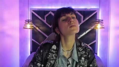   online show from 01.09.25