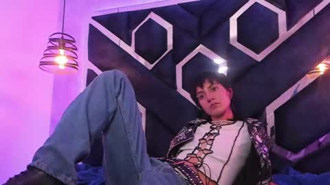   online show from 01.09.25