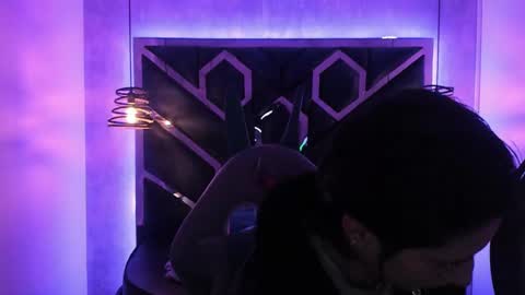   online show from 01.12.25