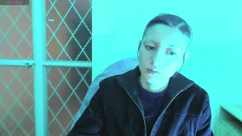Snapshot of fieramadame chatting on 05.15.26 online show from 05.15.26