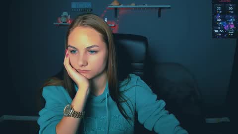 Snapshot of fiery_candy chatting on 12.04.24 fiery_candy online show from 12.04.24