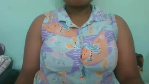 Snapshot of fifaalydia chatting on 10.09.25 fifaalydia online show from 10.09.25