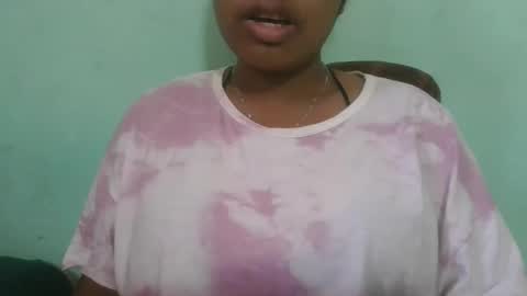 Snapshot of fifaalydia chatting on 10.13.25 fifaalydia online show from 10.13.25