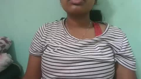 Snapshot of fifaalydia chatting on 10.16.25 fifaalydia online show from 10.16.25