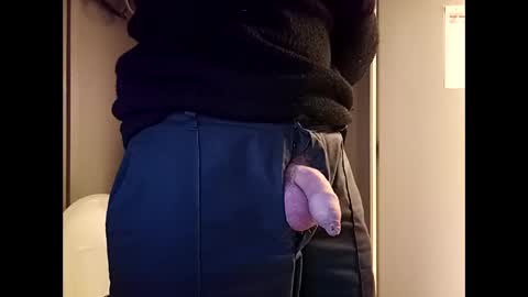 fifi010203 online show from 11.26.25