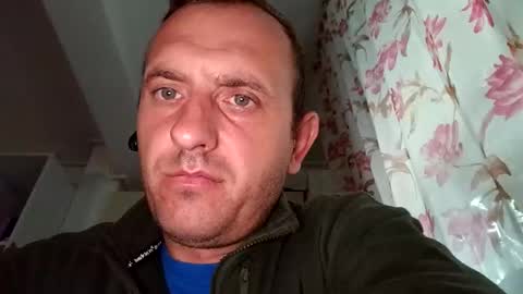 Snapshot of figonik chatting on 10.03.25 Nick online show from 10.03.25