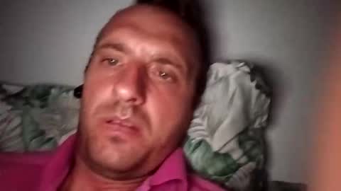 Snapshot of figonik chatting on 10.05.25 Nick online show from 10.05.25