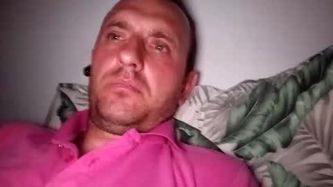 Snapshot of figonik chatting on 11.02.25 Nick online show from 11.02.25