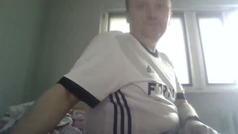 Snapshot of filipek757 chatting on 10.17.25 filipek757 online show from 10.17.25