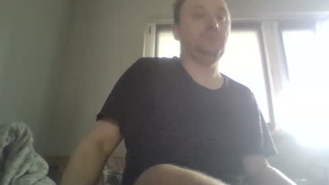 Snapshot of filipek757 chatting on 10.25.25 filipek757 online show from 10.25.25