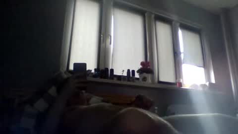 Snapshot of filipek757 chatting on 11.08.25 filipek757 online show from 11.08.25