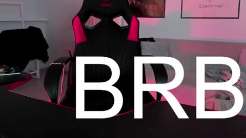 cap and Lana  online show from 02.08.25