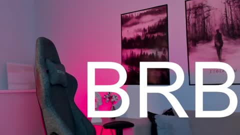 cap and Lana  online show from 02.22.25