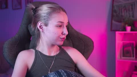 cap and Lana  online show from 02.23.25