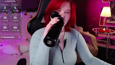 Snapshot of fillisfire chatting on 10.17.25 - online show from 10.17.25