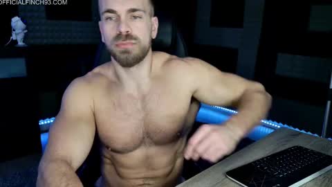 Snapshot of finch93 chatting on 02.12.25 Nick online show from 02.12.25