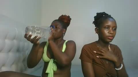 melanie online show from 10.17.25