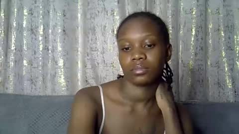 Snapshot of fine_queen12 chatting on 03.17.26 fine_queen12 online show from 03.17.26
