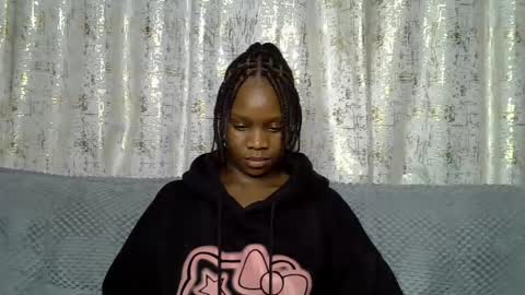 Snapshot of fine_queen12 chatting on 06.30.26 fine_queen12 online show from 06.30.26