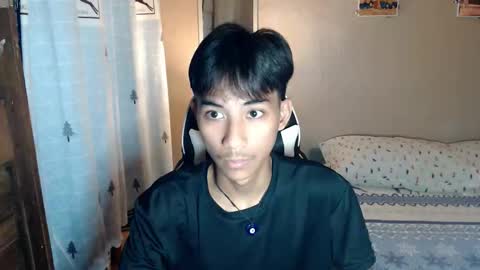 fineboii_rey18 online show from 10.09.25