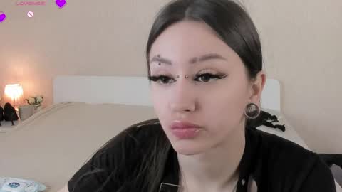 Hey I am Diana   HELP ME TO RICH 100 THUMBS UP online show from 05.18.26