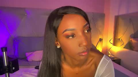 Snapshot of fiorelalenin chatting on 10.08.25 Fiorela Lenin online show from 10.08.25