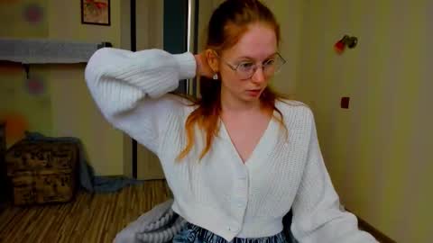 fire_luna online show from 10.06.25