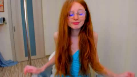 fire_luna online show from 10.08.25