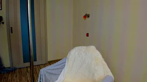 fire_luna online show from 10.12.25