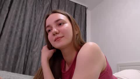 fireflies_fly_ online show from 11.02.25