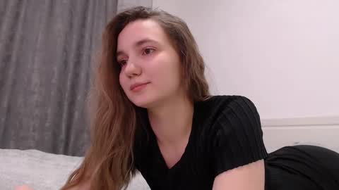 fireflies_fly_ online show from 01.07.26