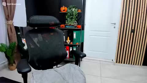 Kallisy online show from 11.13.25