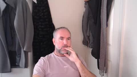 Snapshot of firephil chatting on 10.30.25 firephil online show from 10.30.25