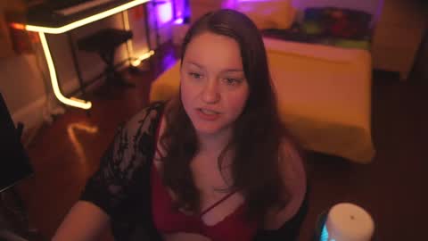 Snapshot of fireproofcuriousity chatting on 10.14.25 Lio Roxy online show from 10.14.25