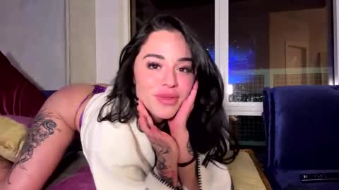 Snapshot of fitbadonk chatting on 02.08.25 fitbadonk online show from 02.08.25