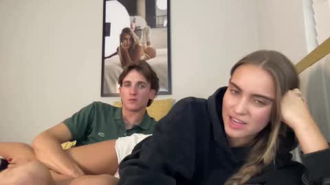 Snapshot of fitbadonk chatting on 11.07.25 fitbadonk online show from 11.07.25