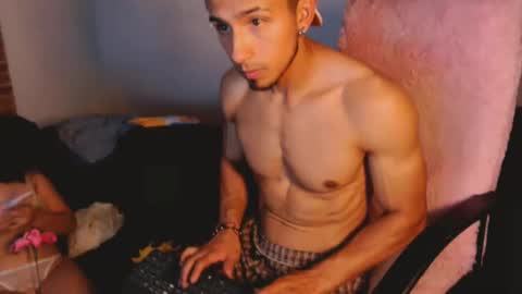 Snapshot of fitnescalientes chatting on 12.06.24 fitnescalientes online show from 12.06.24