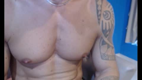 Snapshot of fitness1989 chatting on 10.13.25 fitness1989 online show from 10.13.25