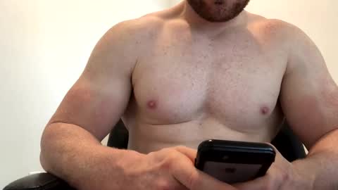 fitnudeguyxxx online show from 12.10.24