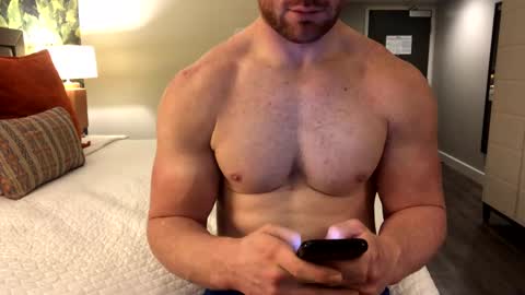 fitnudeguyxxx online show from 12.18.24