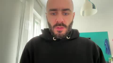 Fla is short for Flavio online show from 01.06.25