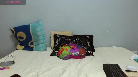 Snapshot of flacapaisa chatting on 09.16.25 nova online show from 09.16.25