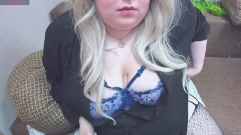 Gabrielle online show from 01.04.25