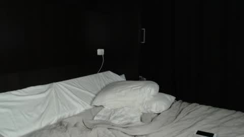 Robin online show from 02.14.25