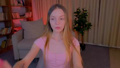 Snapshot of flamy_kitty chatting on 07.12.26 Andy online show from 07.12.26
