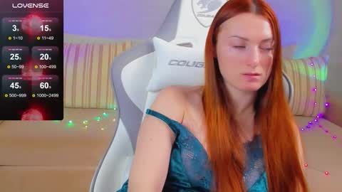 Snapshot of flamystar chatting on 10.04.25 Yana online show from 10.04.25