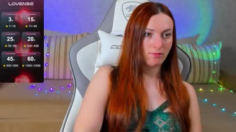 Snapshot of flamystar chatting on 10.21.25 Yana online show from 10.21.25