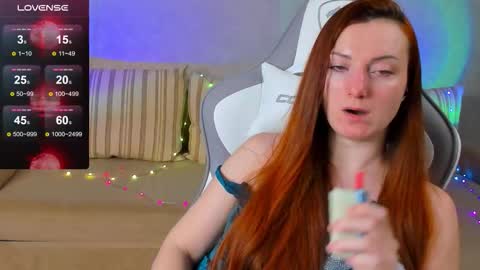 Snapshot of flamystar chatting on 10.23.25 Yana online show from 10.23.25