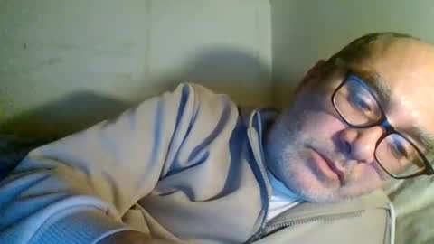 Snapshot of flashdreaming chatting on 05.18.26 Carlo online show from 05.18.26
