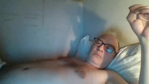 Snapshot of flashdreaming chatting on 07.23.26 Carlo online show from 07.23.26